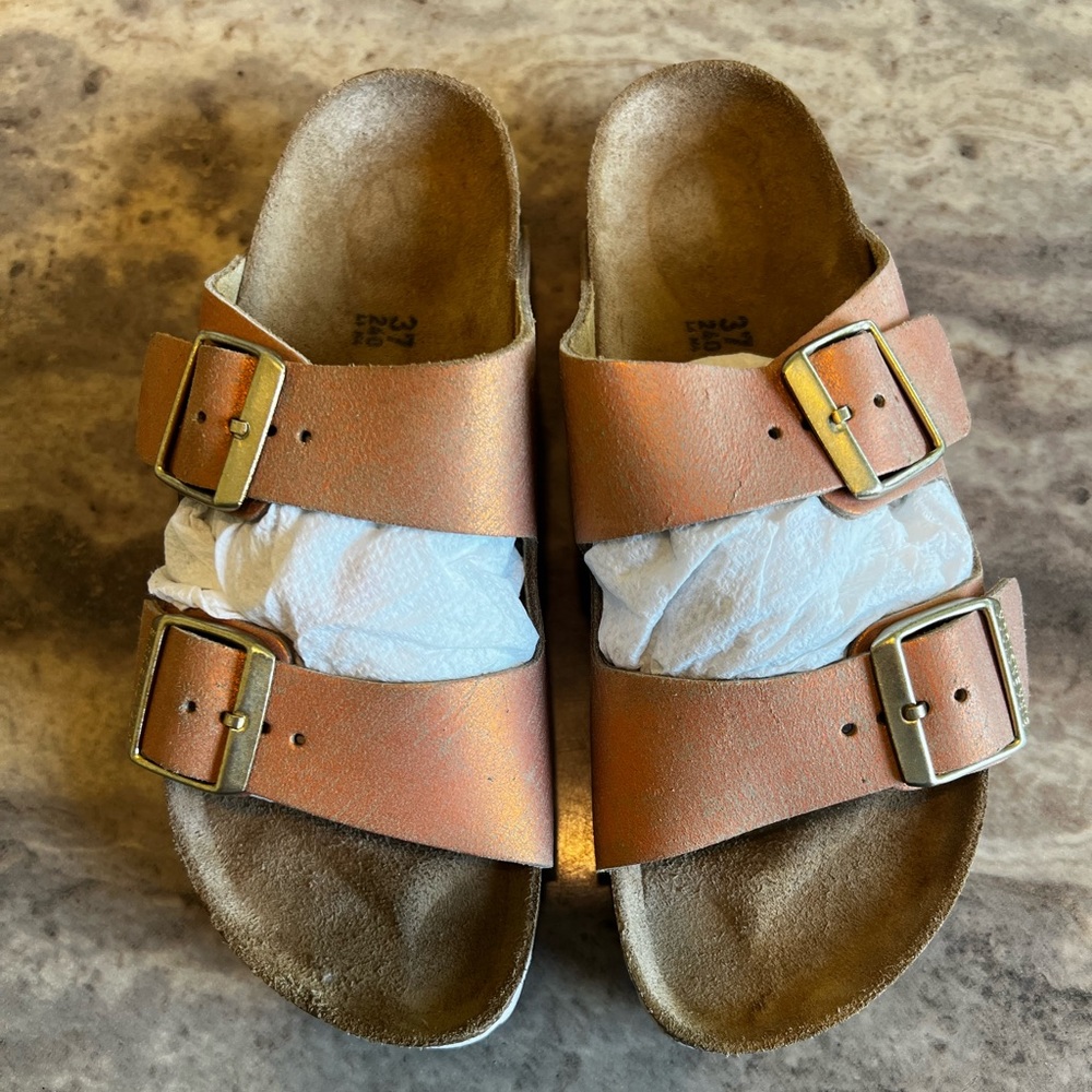 Peach Birkenstock Sandles Size 37 EU, US Size 6-6 1/2 in EUC